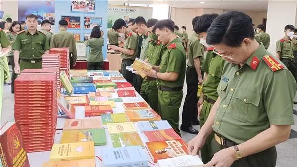 Tổ chức Ngày Sách và Văn hóa đọc trong CAND hiệu quả, khoa học