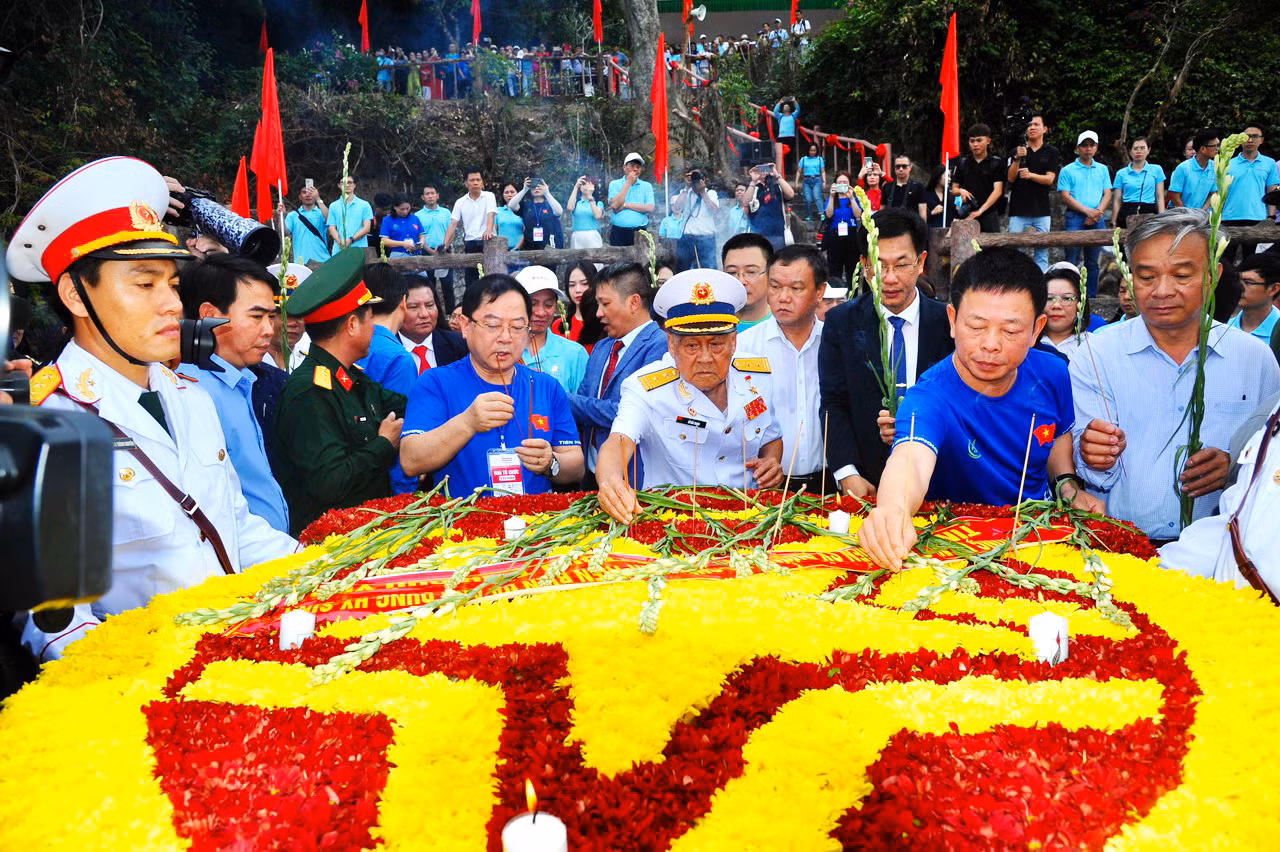 Phú Yên tổ chức lễ tri ân tưởng niệm liệt sĩ ở bến Vũng Rô -0