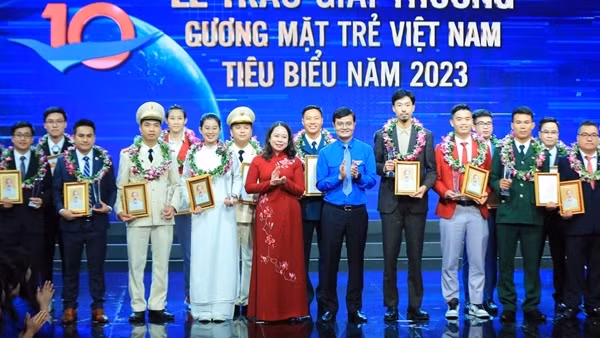 Tuyên dương 10 Gương mặt trẻ Việt Nam tiêu biểu năm 2023