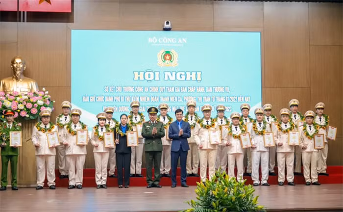 Vận hội thanh niên thời công nghệ số -0
