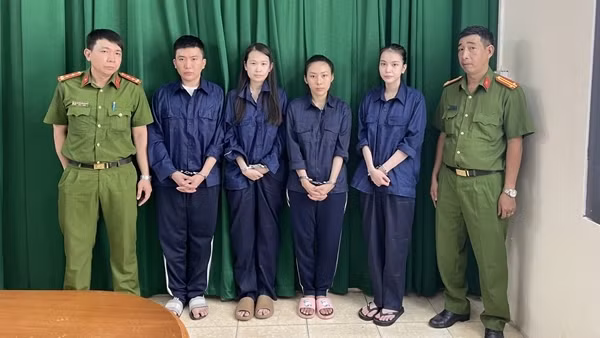 Tụ điểm mại dâm núp bóng nhà hàng thu lợi bất chính 10 tỷ đồng/tháng