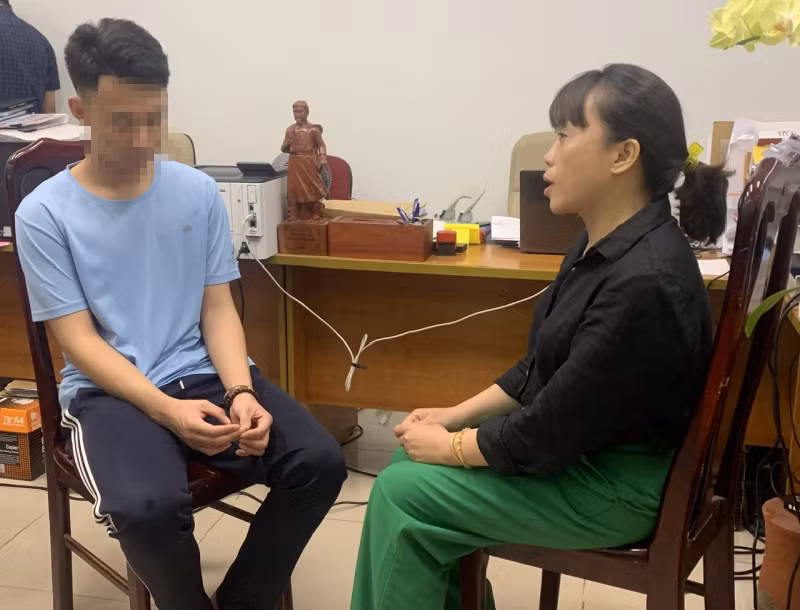 Khởi tố vụ “Cố ý gây thương tích” làm một học sinh lớp 8 bị thương nặng tại Long Biên -0