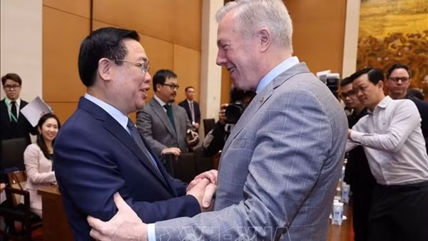 Chủ tịch Quốc hội Vương Đình Huệ tiếp Đoàn Hội đồng kinh doanh Hoa Kỳ - ASEAN