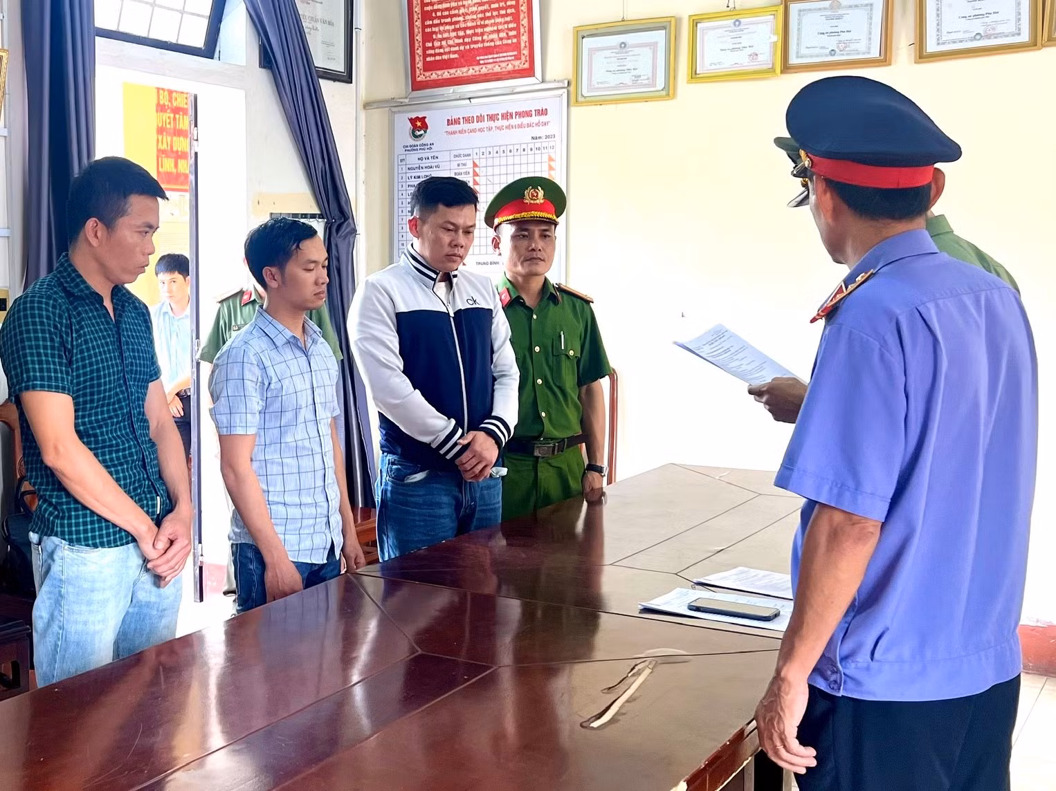 3 đối tượng cấu kết mở Công ty đưa người sang Hàn Quốc trái phép -0