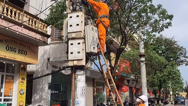 Bộ Công Thương lý giải đề xuất rút thời gian điều chỉnh giá điện xuống còn 3 tháng