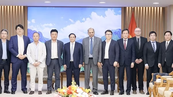 Thủ tướng Phạm Minh Chính tiếp lãnh đạo các tập đoàn về chíp bán dẫn của Hoa Kỳ và Hàn Quốc