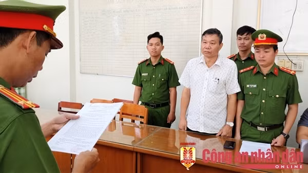 Vì sao nguyên Giám đốc Ban QLDA giao thông và nông nghiệp An Giang bị bắt?