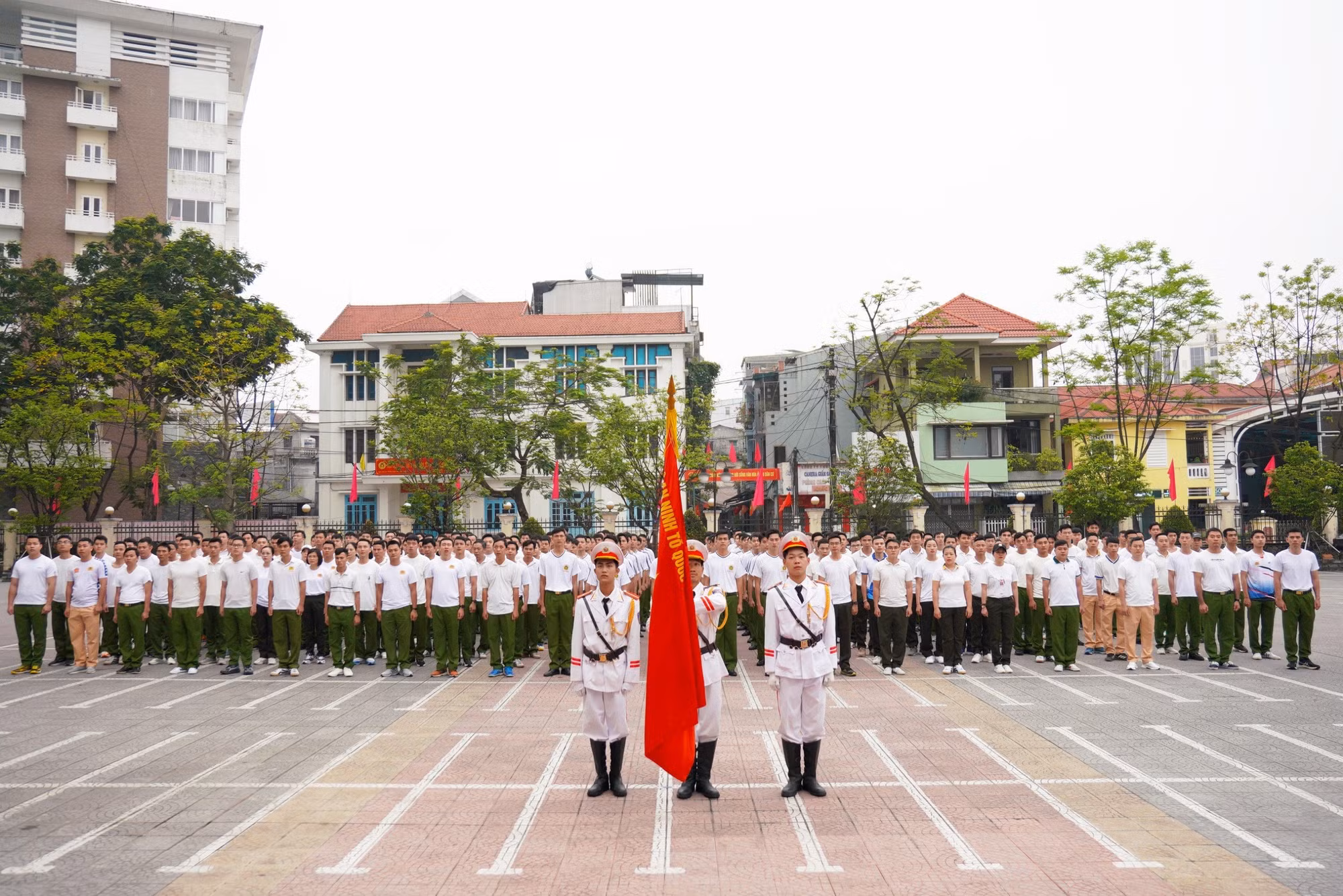 Công an Thừa Thiên Huế phát động Ngày chạy Olympic vì sức khỏe toàn dân -0