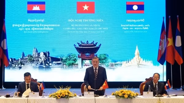 Khai mạc Hội nghị thường niên lần thứ nhất Bộ Công an, Bộ Nội vụ Campuchia - Lào - Việt Nam