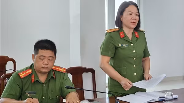 Nữ đội trưởng 8 năm liền là Chiến sĩ thi đua cơ sở