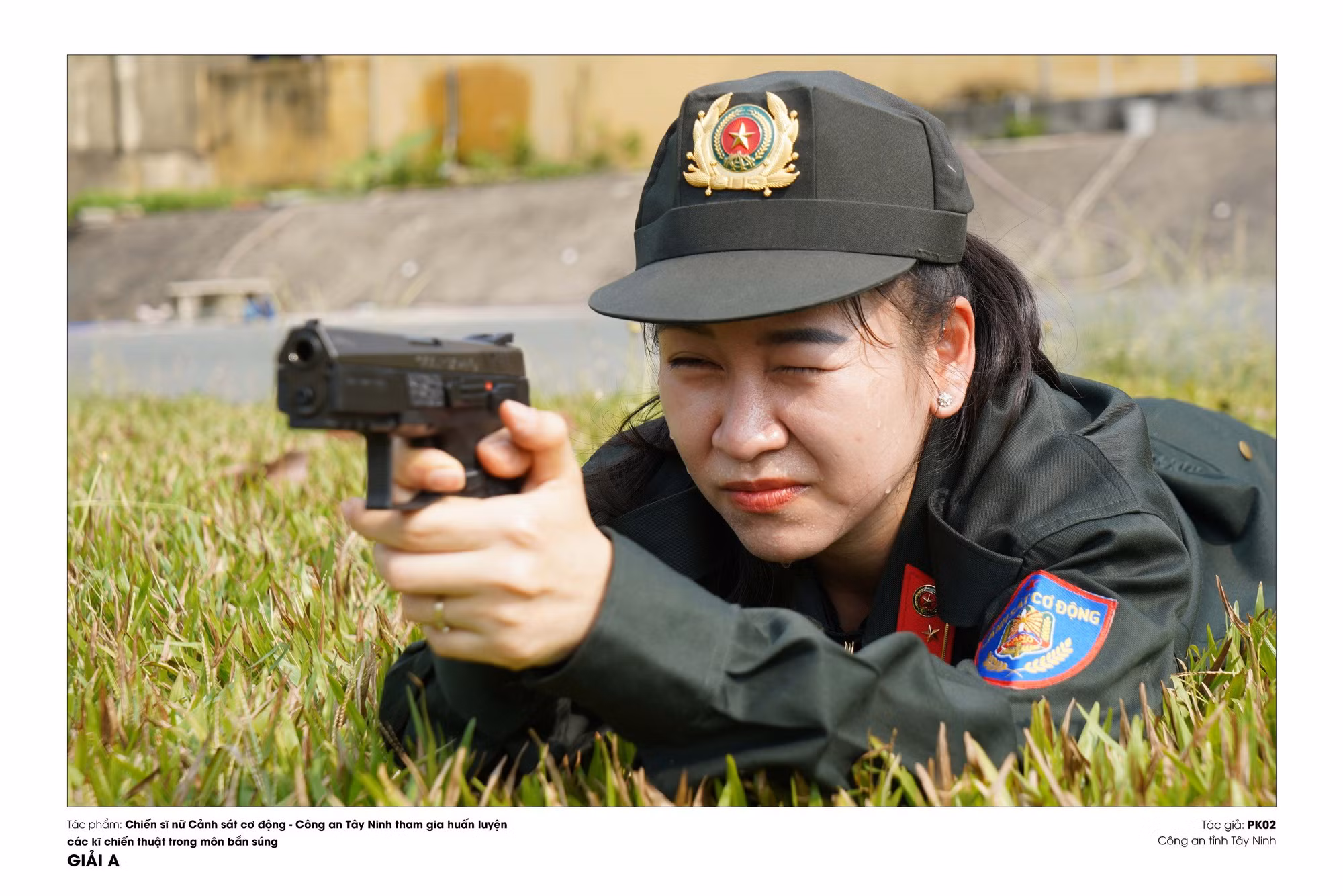 Những khoảnh khắc ấn tượng của Cảnh sát Cơ động qua ống kính đồng đội và nghệ sĩ -1