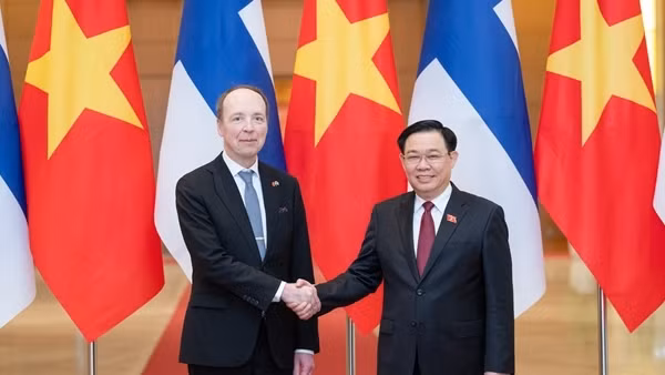 Chủ tịch Quốc hội Vương Đình Huệ đón, hội đàm với Chủ tịch Quốc hội Phần Lan Jussi Halla-aho