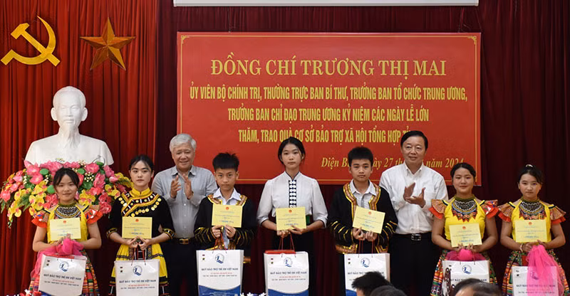 Kiểm tra công tác chuẩn bị cho lễ kỷ niệm 70 năm Chiến thắng Điện Biên Phủ -1