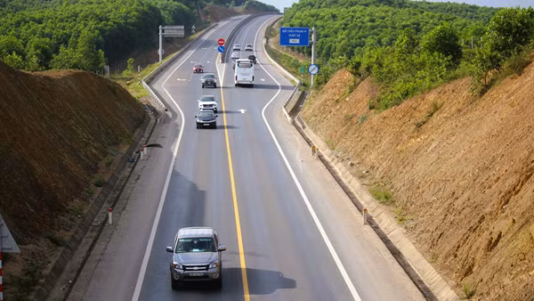 Làm rõ trách nhiệm của Cục Đường bộ Việt Nam sau loạt tai nạn trên cao tốc Cam Lộ-La Sơn