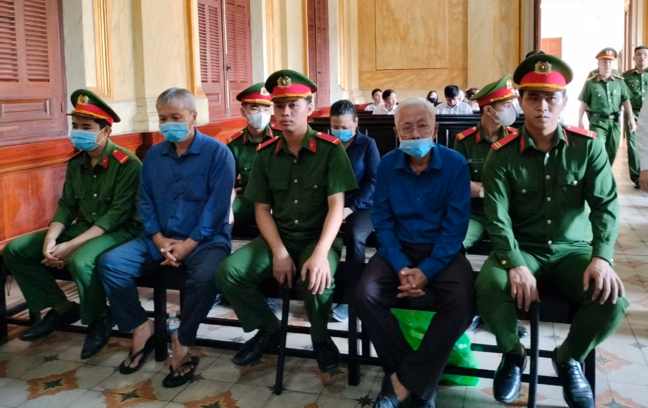 Cựu Tổng giám DAB Trần Phương Bình lần thứ 5 ra tòa -0