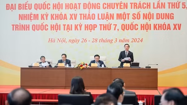 Đại biểu Quốc hội đặt vấn đề ô nhiễm môi trường, không khí, ùn tắc giao thông khi sửa Luật Thủ đô