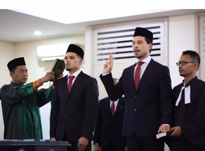 Tuyển Việt Nam và sức nóng từ sân Bung Karno -0