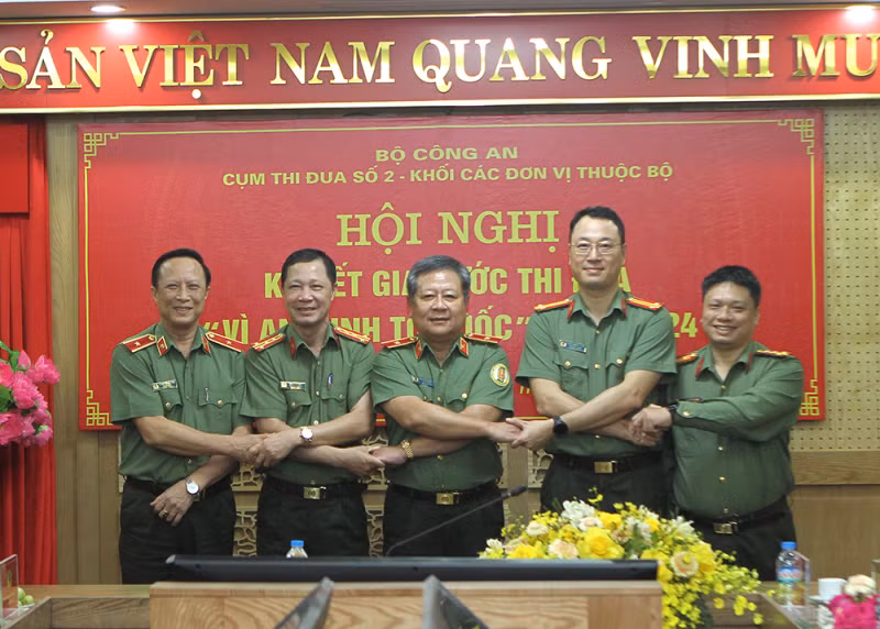 Các cụm thi đua nỗ lực đẩy mạnh phong trào thi đua Vì an ninh Tổ quốc năm 2024 -0