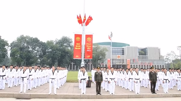 Đưa “vũ khí giắt lưng” của lính Cảnh vệ vào chương trình huấn luyện võ thuật CAND