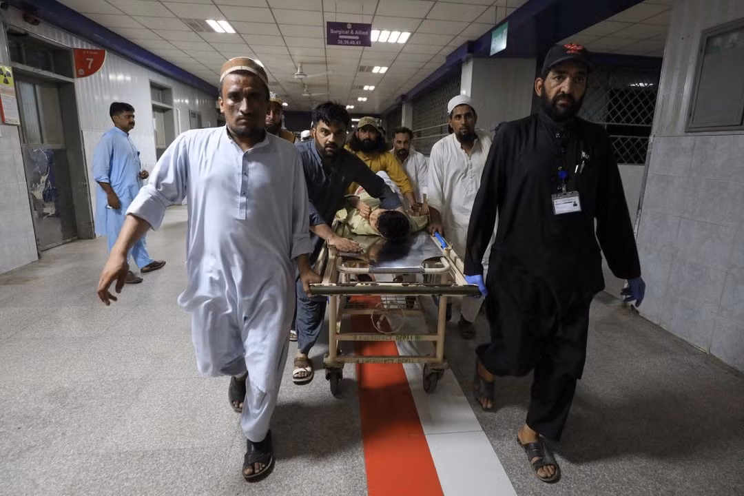 Đánh bom sự kiện chính trị tại Pakistan khiến gần 200 người thương vong -0