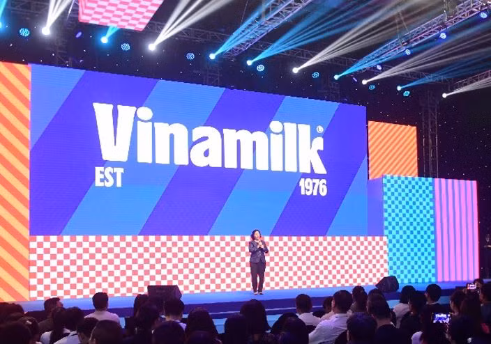 Vinamilk báo lãi tăng trưởng trở lại, nhận diện thương hiệu mới tạo ấn tượng -0