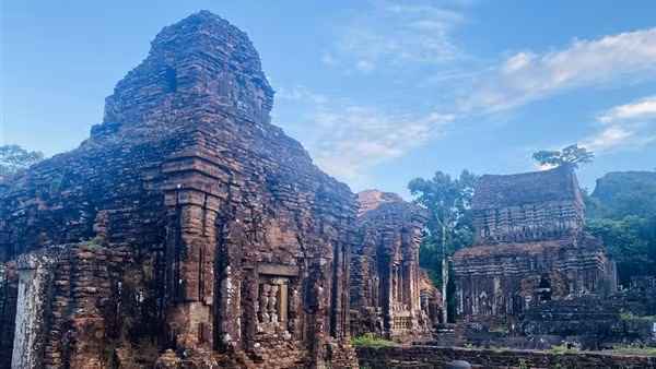 Vẻ đẹp kỳ bí của Thánh địa Mỹ Sơn hút khách quốc tế tới Quảng Nam