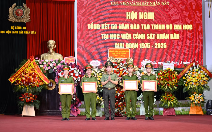 Phấn đấu đưa Học viện CSND trở thành cơ sở giáo dục trọng điểm quốc gia, uy tin tầm cỡ khu vực và quốc tế -0