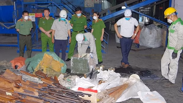 Công an tỉnh Thái Nguyên tiêu huỷ hơn 2.000 khẩu súng, vũ khí tự chế và công cụ hỗ trợ