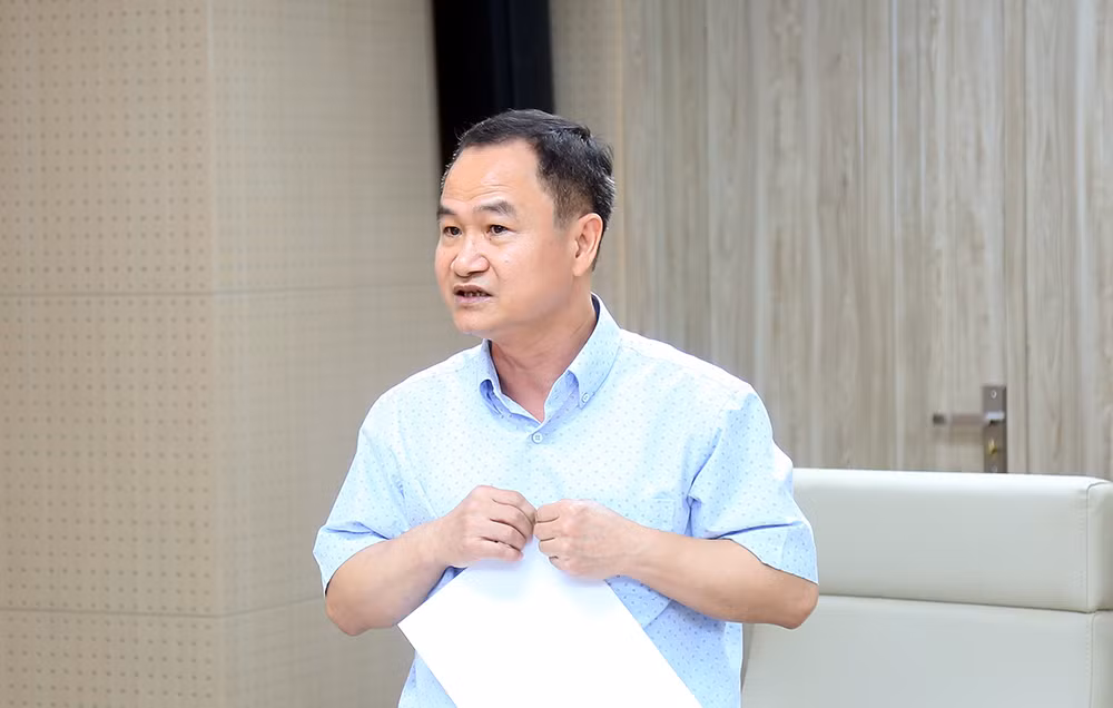 Vận dụng và phát triển sáng tạo tư tưởng Hồ Chí Minh trong xây dựng CAND -1