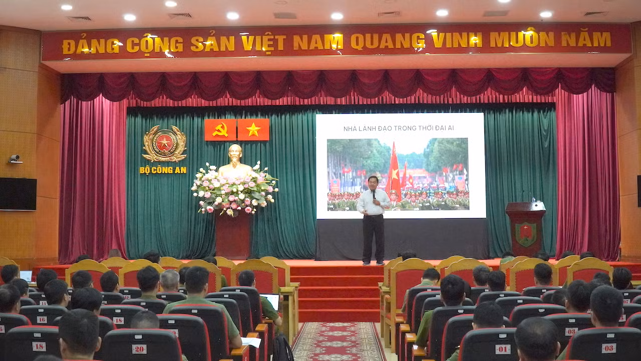 Tập huấn ứng dụng công nghệ trí tuệ nhân tạo hiệu quả, an toàn trong công tác công an -0