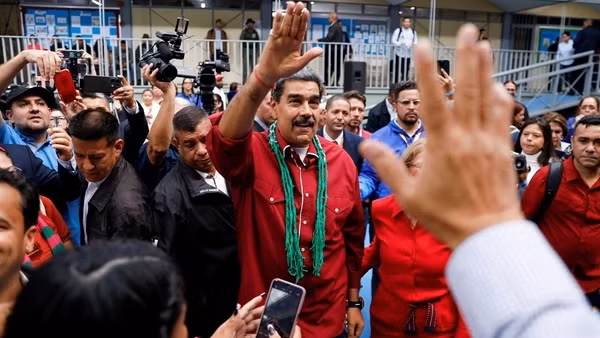 Bầu cử tại Venezuela: Đảng cầm quyền giành chiến thắng lớn