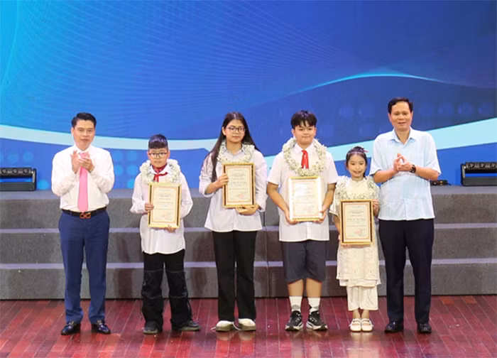 Trao giải Đại sứ văn hoá đọc tỉnh Bắc Ninh năm 2025 -0