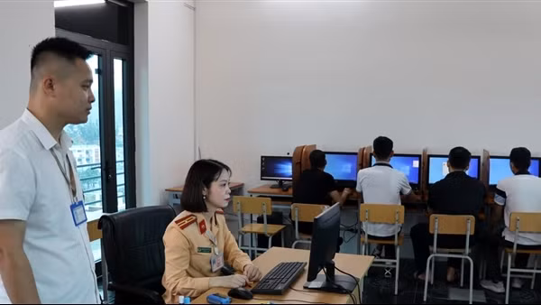 Công an các địa phương tổ chức sát hạch cho hàng nghìn học viên lái xe ô tô trong năm 2025