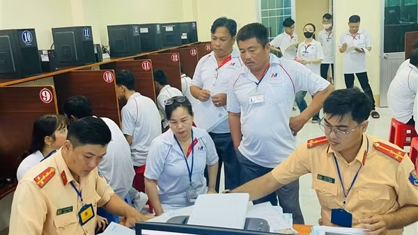 Công an Cà Mau vận hành hiệu quả công tác sát hạch cấp giấy phép lái xe