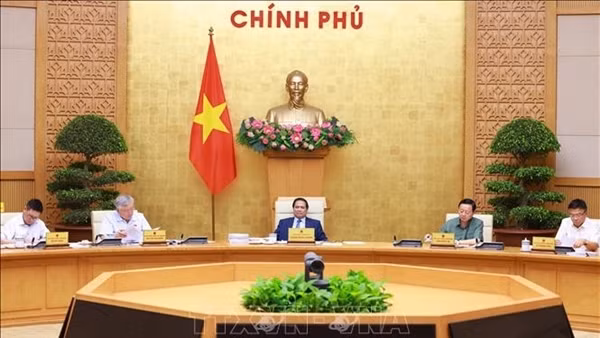 Thủ tướng: Phân cấp, phân quyền để 'địa phương quyết, địa phương làm, địa phương chịu trách nhiệm'
