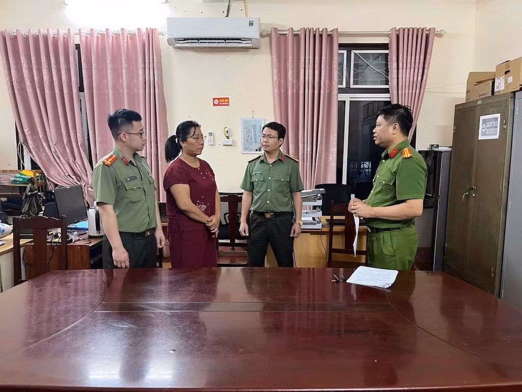 Đánh sập đường dây kinh doanh thực phẩm chức năng có chứa chất c.ấm -0