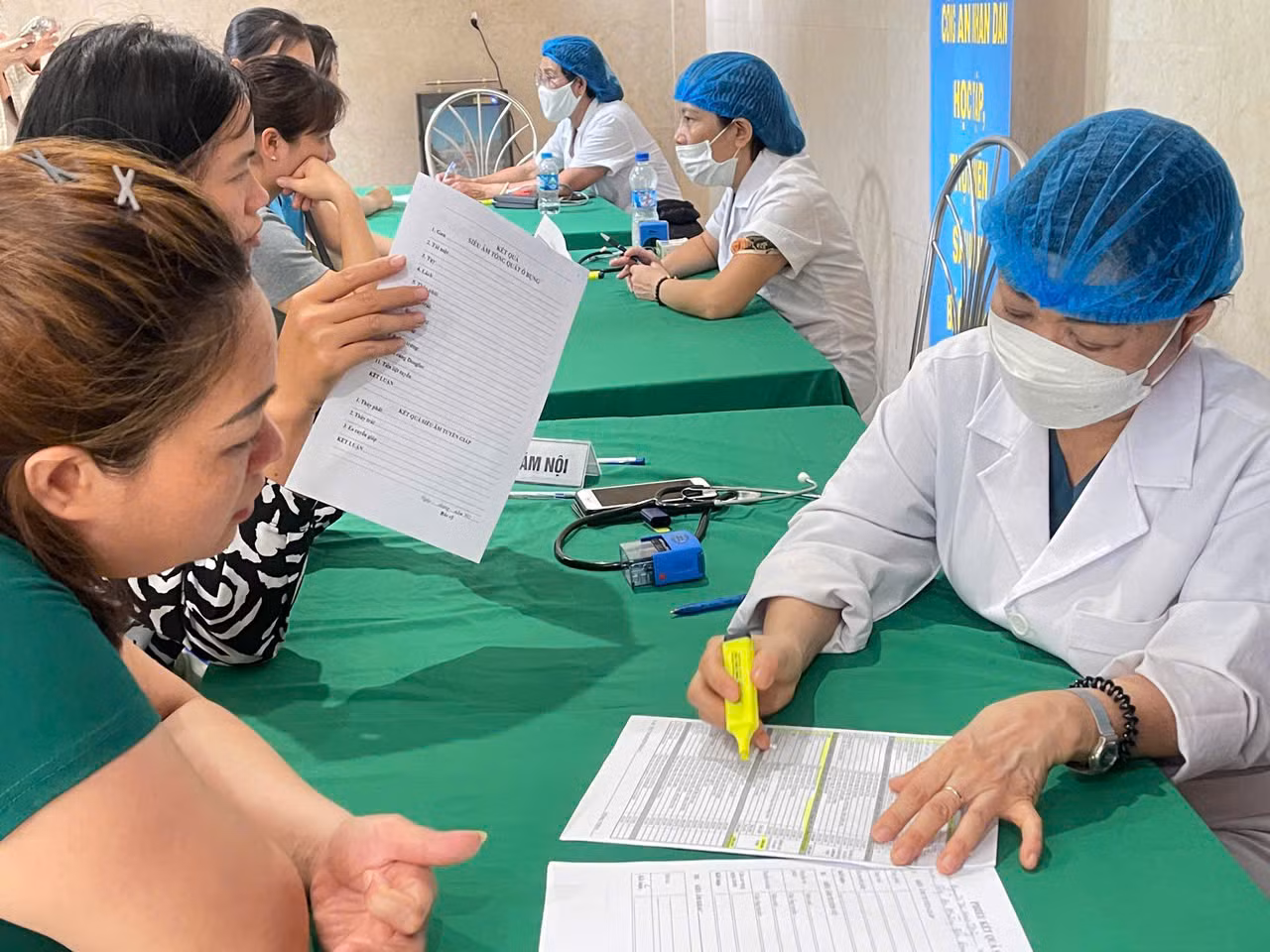 Diễn đàn trực tuyến Công nhân, người lao động trong CAND góp ý xây dựng Đảng và phấn đấu trở thành đảng viên -0
