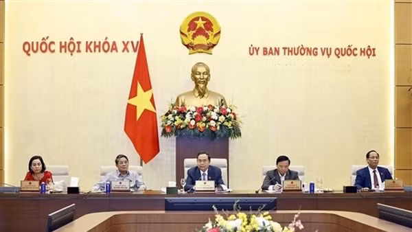 Phiên họp Ủy ban Thường vụ Quốc hội: Bổ sung cơ chế kiểm tra, đánh giá, bảo đảm chất lượng nhà ở xã hội