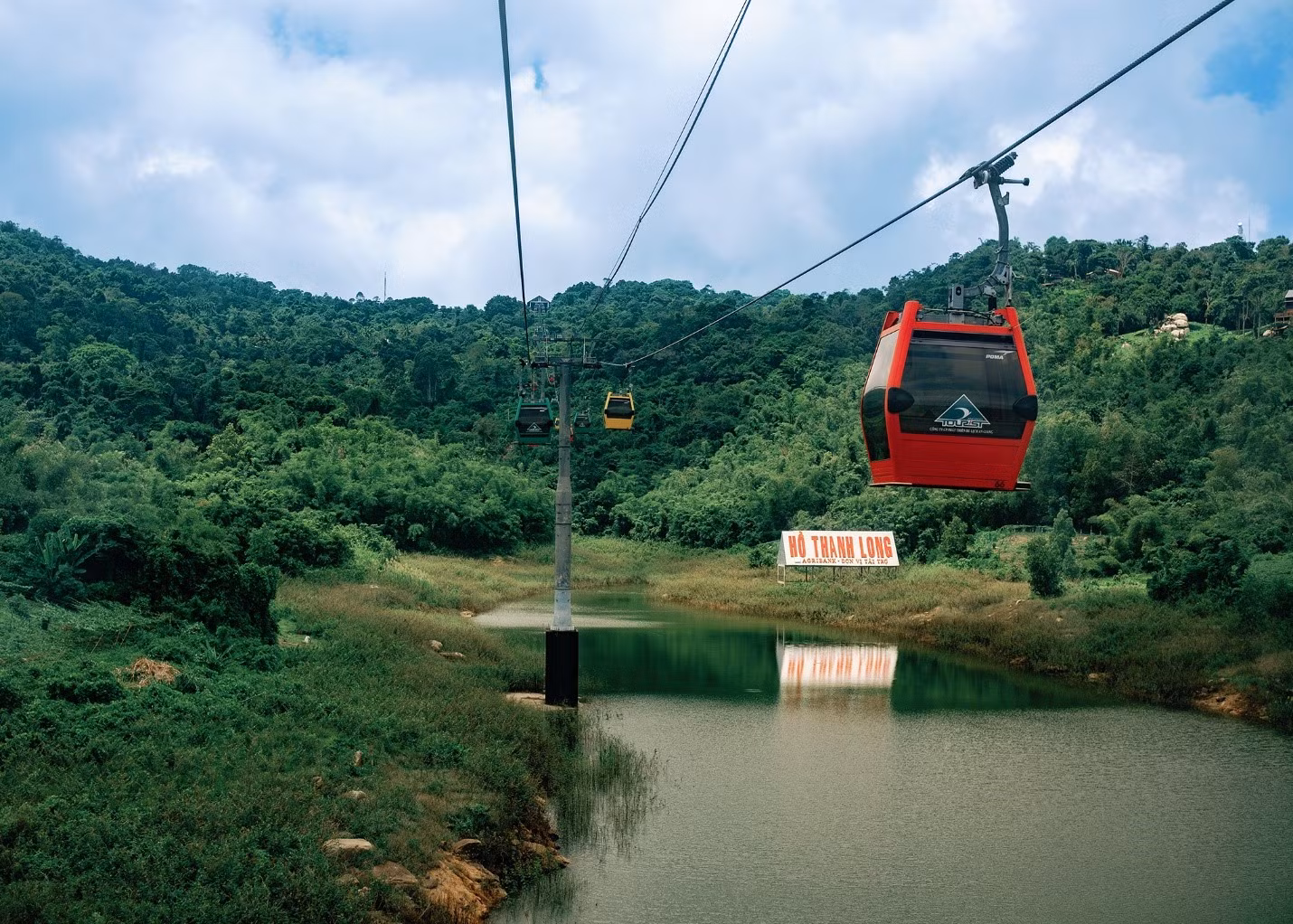 “Săn mây” lạc lối ở miền Tây -0