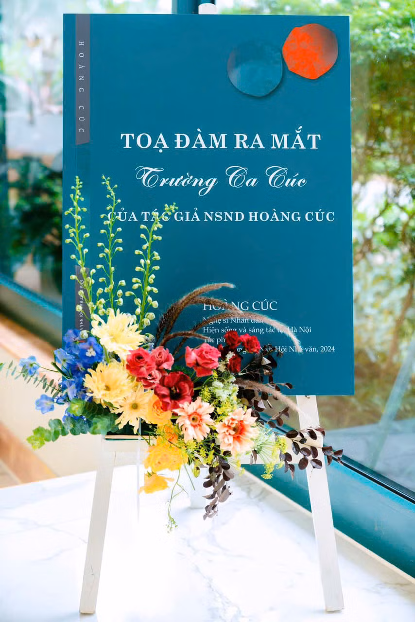 NSND Hoàng Cúc: Dù mai tận thế thì đêm nay sen vẫn gieo trồng -0