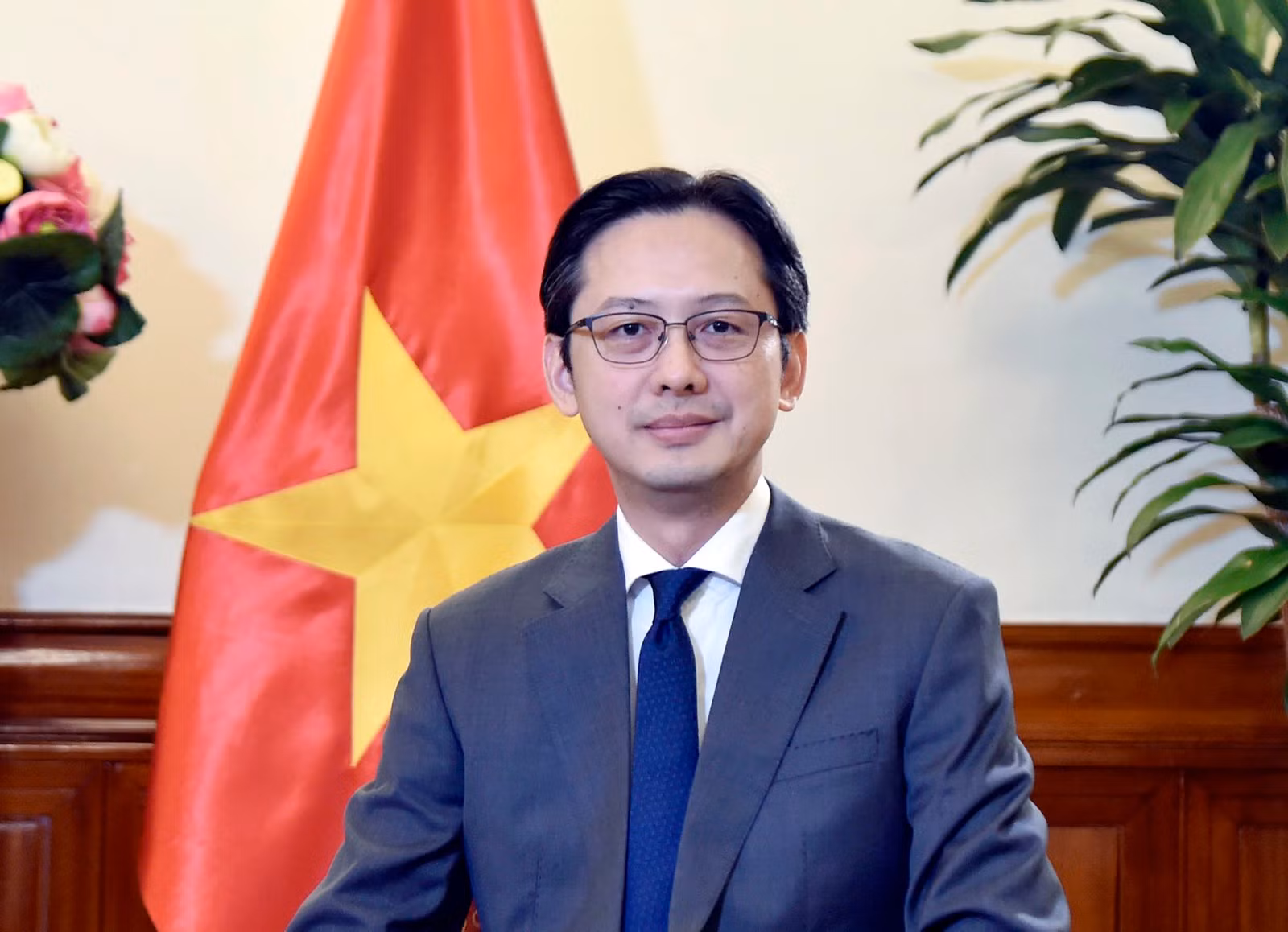 thứ trưởng ngoại giao đỗ hùng việt.jpg -0