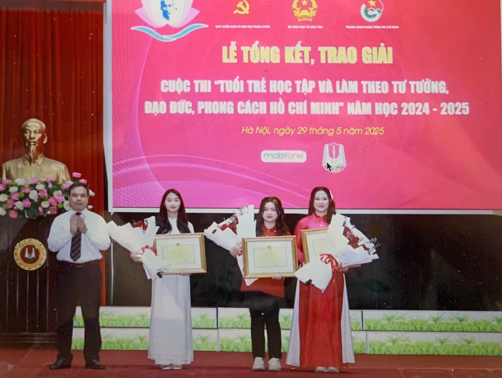 Trao giải cuộc thi 'Tuổi trẻ học tập và làm theo tư tưởng, đạo đức, phong cách Hồ Chí Minh' năm 2024 - 2025 -0