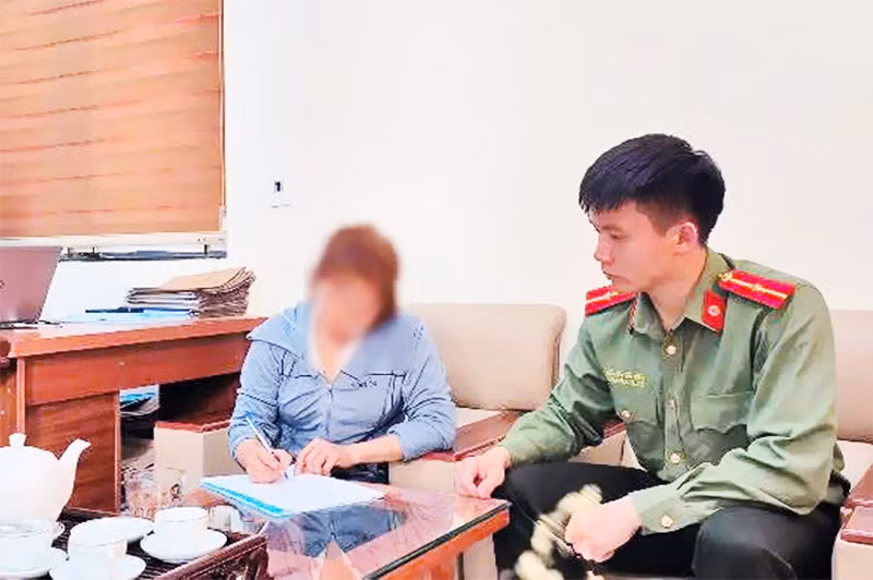 Bị&nbsp;phạt vì đăng&nbsp;thông tin xuyên tạc nội dung ca khúc cách mạng trên Tiktok -0