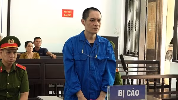 Lãnh án giết người do… chém thông gia
