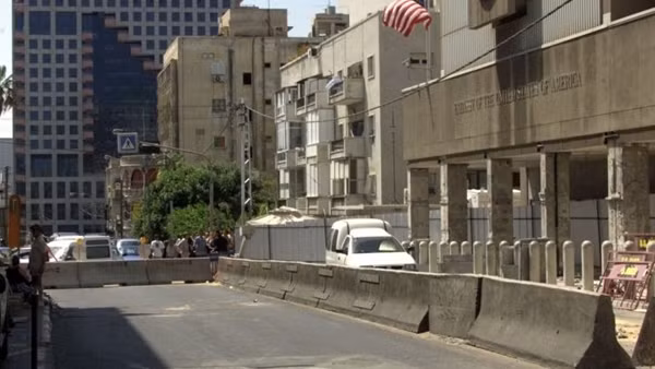Công dân có quốc tịch Mỹ và Đức âm mưu ném bom xăng vào đại sứ quán ở Israel