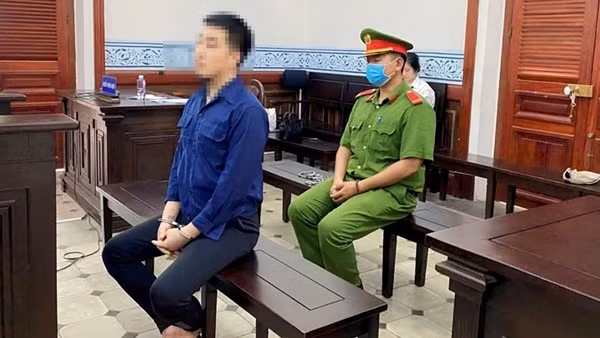 Tuyên án tử hình nghịch tử người nước ngoài sát hại cha