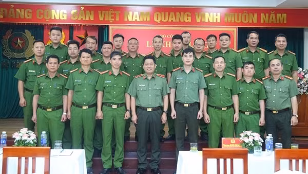 Tập huấn công tác ứng phó biến đổi khí hậu phòng chống thiên tai cho Công an xã