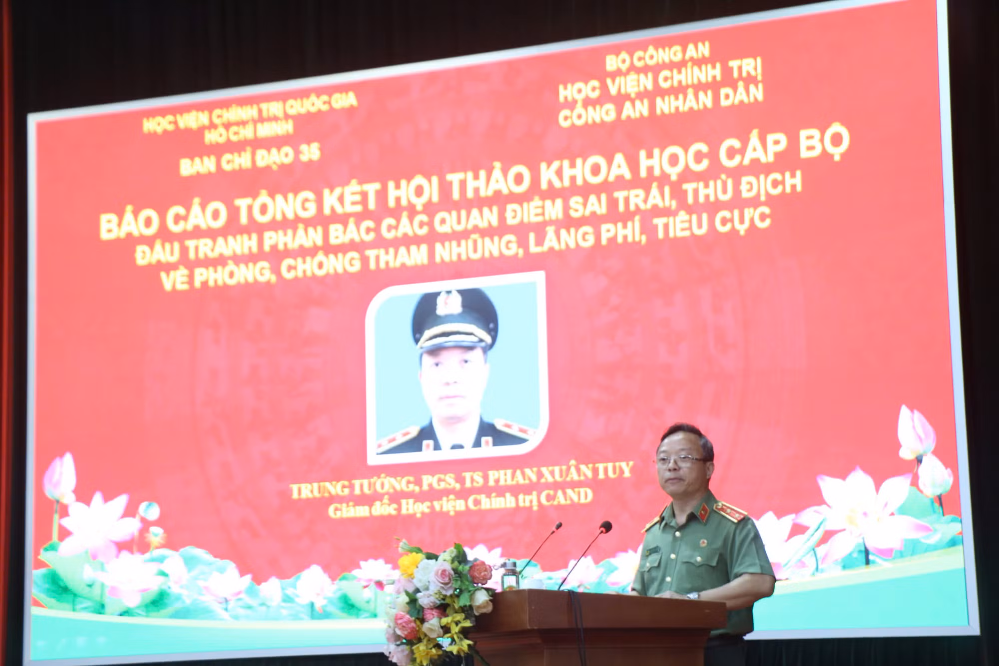 Phối hợp nhiều lực lượng trong đấu tranh phản bác các quan điểm sai trái về phòng, chống tham nhũng, tiêu cực, lãng phí -0