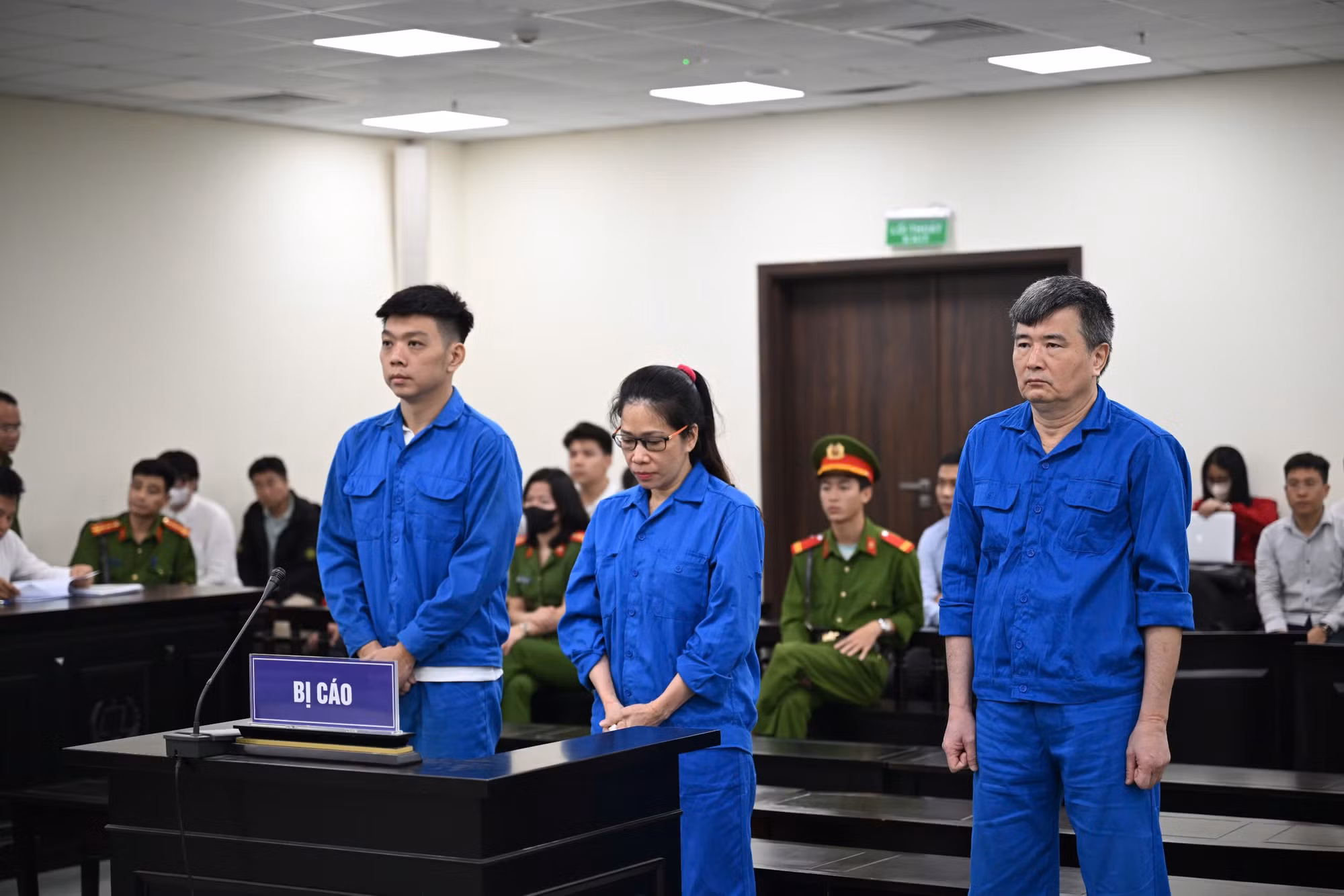 Cựu Phó Vụ trưởng Bộ Công thương bị tuyên phạt 12 năm tù -0