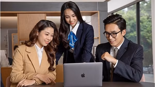 Cần gương mẫu thực hành tiết kiệm điện nơi công sở